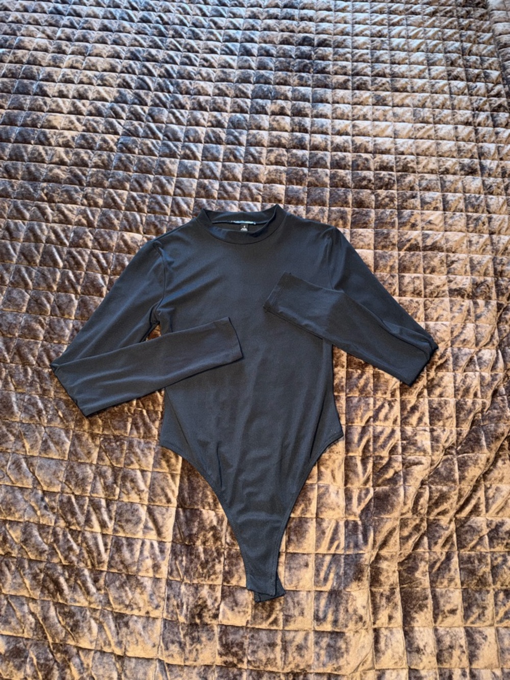 Women’s brand new cute simple bodysuit top blouse size small black 1pc